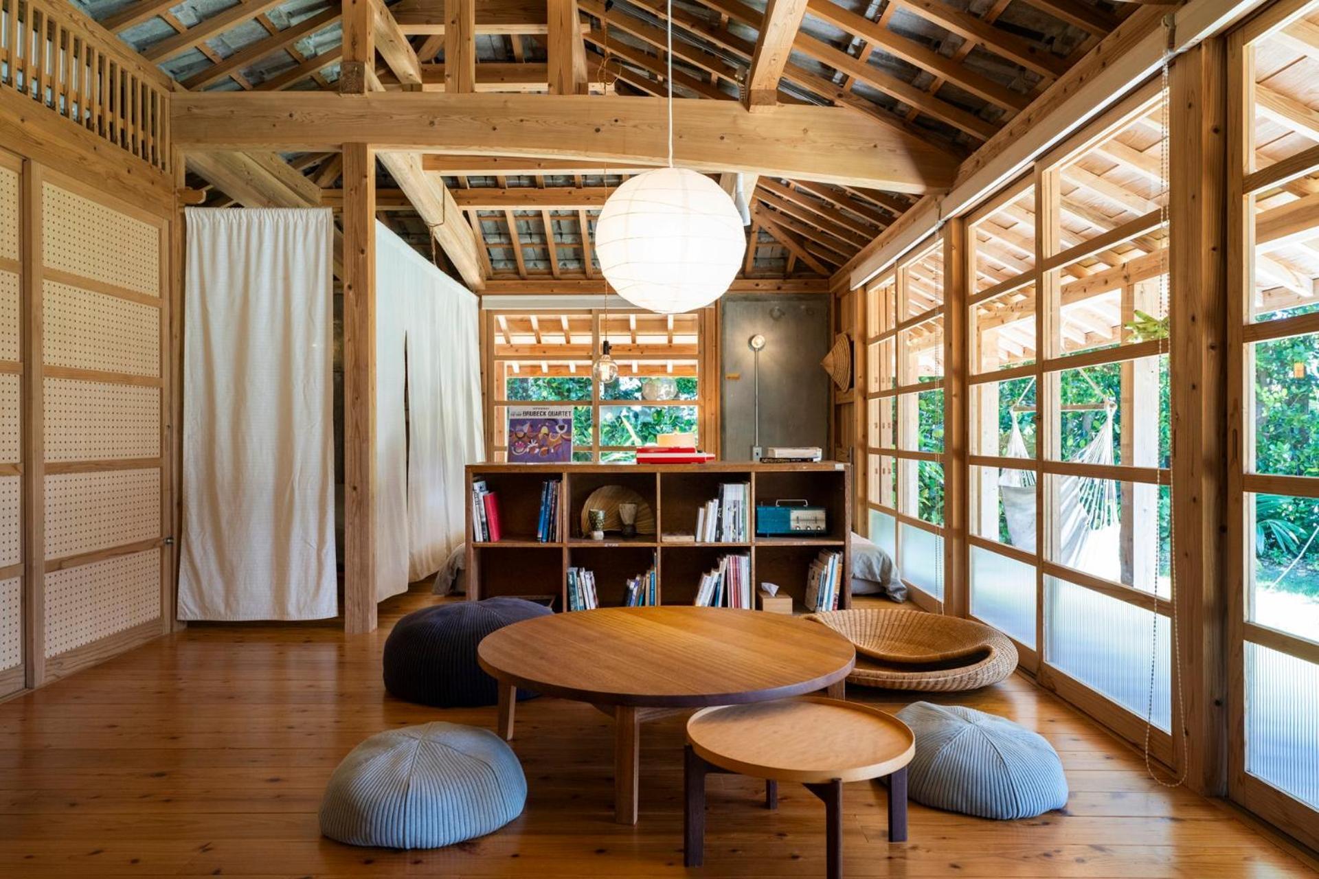 フクギに囲まれた家 さばんぎ沖縄古民家 Savangi Okinawan Designed Folk House 今帰仁村 エクステリア 写真